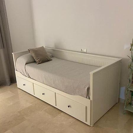 Central Estepona 3 Bed Apt With Pool And Parking Εξωτερικό φωτογραφία