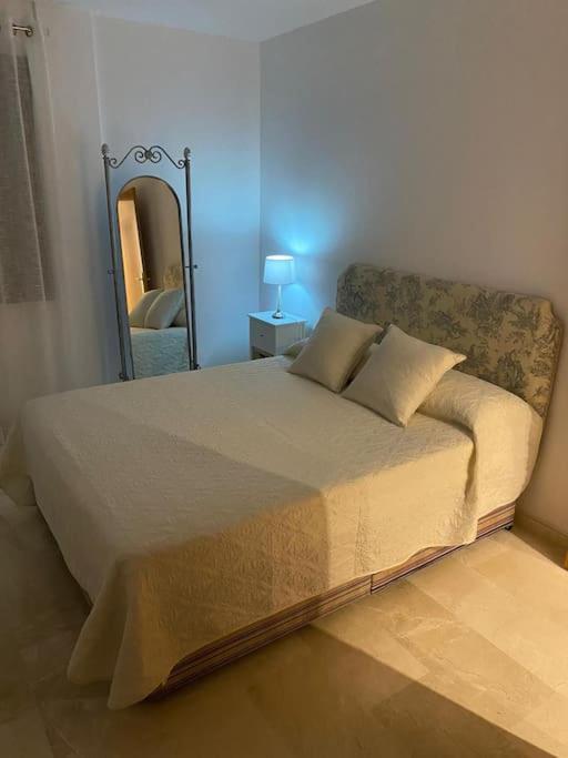 Central Estepona 3 Bed Apt With Pool And Parking Εξωτερικό φωτογραφία