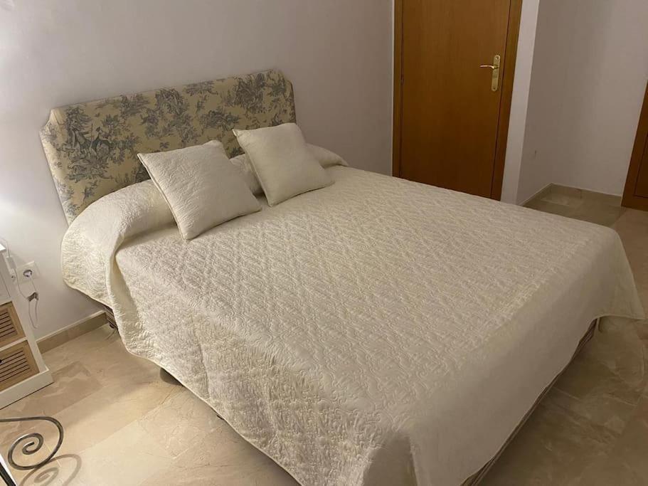 Central Estepona 3 Bed Apt With Pool And Parking Εξωτερικό φωτογραφία