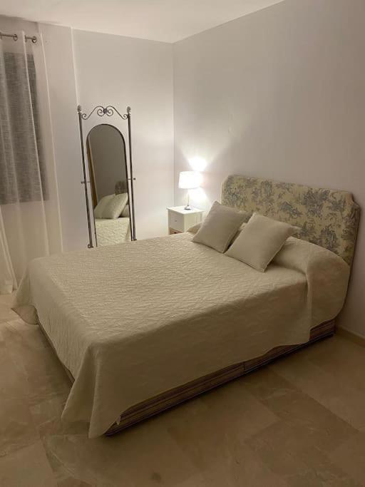 Central Estepona 3 Bed Apt With Pool And Parking Εξωτερικό φωτογραφία