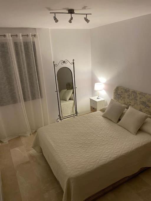 Central Estepona 3 Bed Apt With Pool And Parking Εξωτερικό φωτογραφία